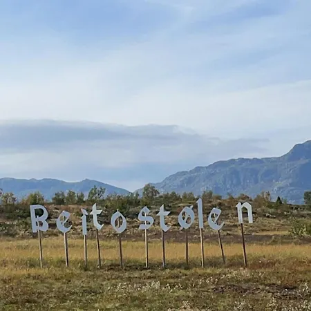 Handicap-friendly With 3 Bedrooms *