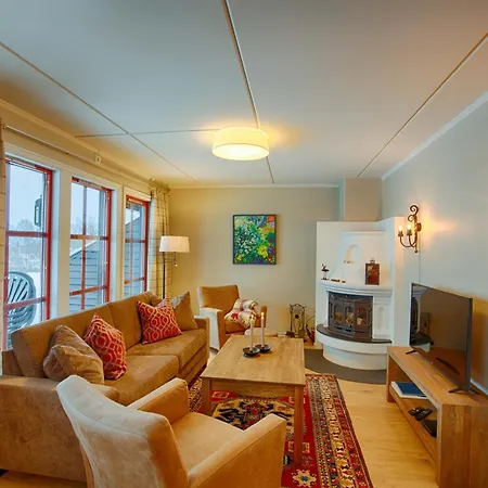 Handicap-friendly With 3 Bedrooms *